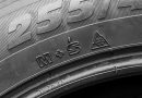 Pneumatiky M+S: Čo znamená toto označenie a sú naozaj vhodné do každého počasia?